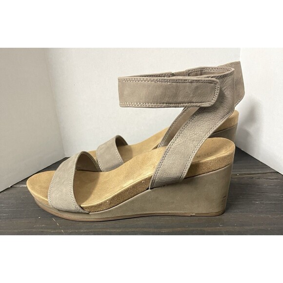 Lucky Brand Shoes LP-KANOA Beige Wedge Heel Wonen’s Size 7M - Picture 1 of 9